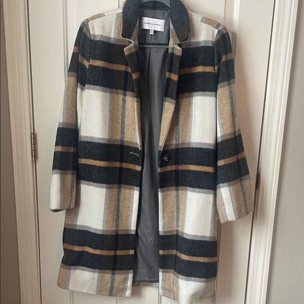 Black and Tan Plaid Trench Coat - Picture 2 of 4